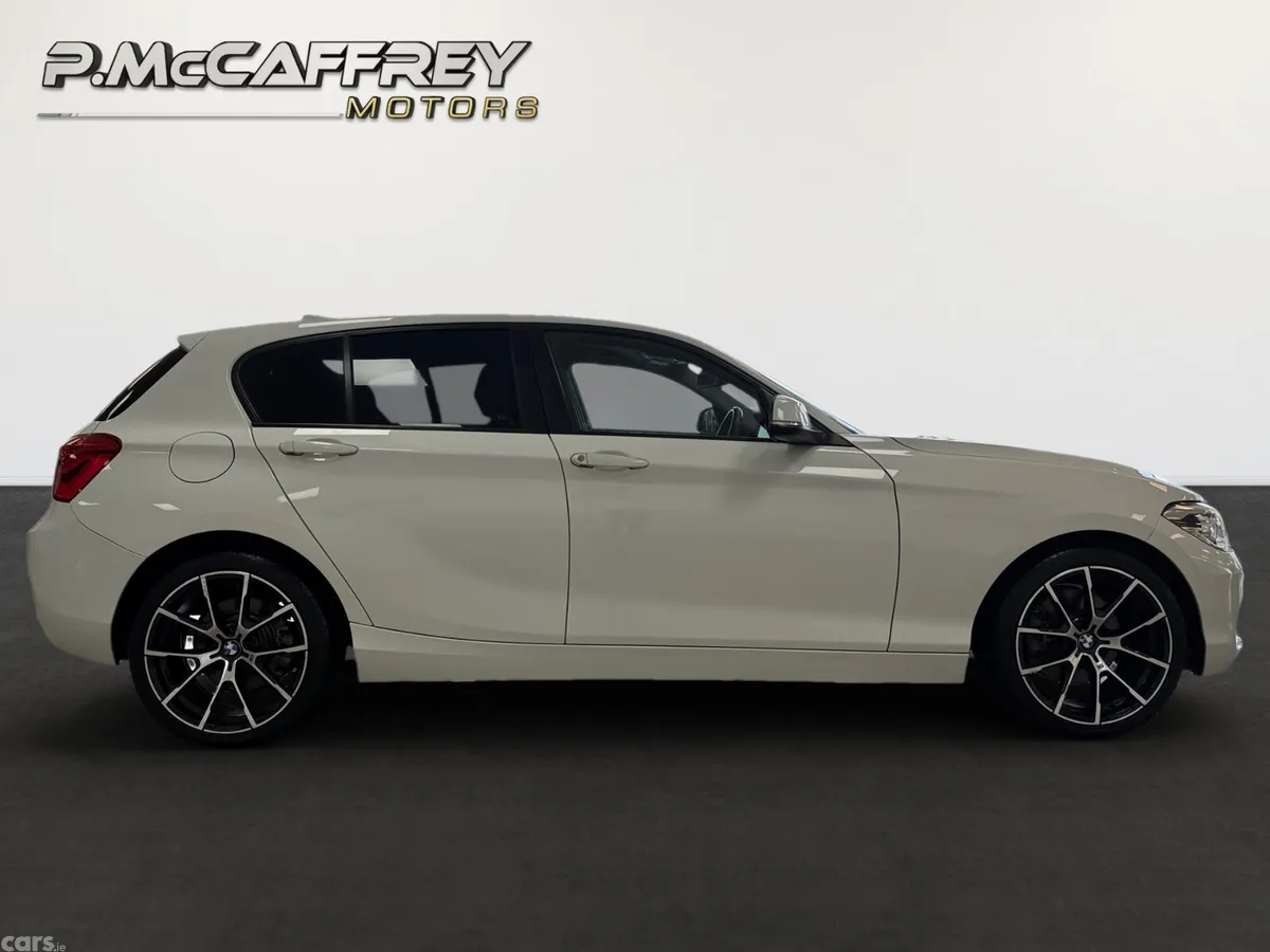 BMW 1-Series Hatchback, Diesel, 2017, White