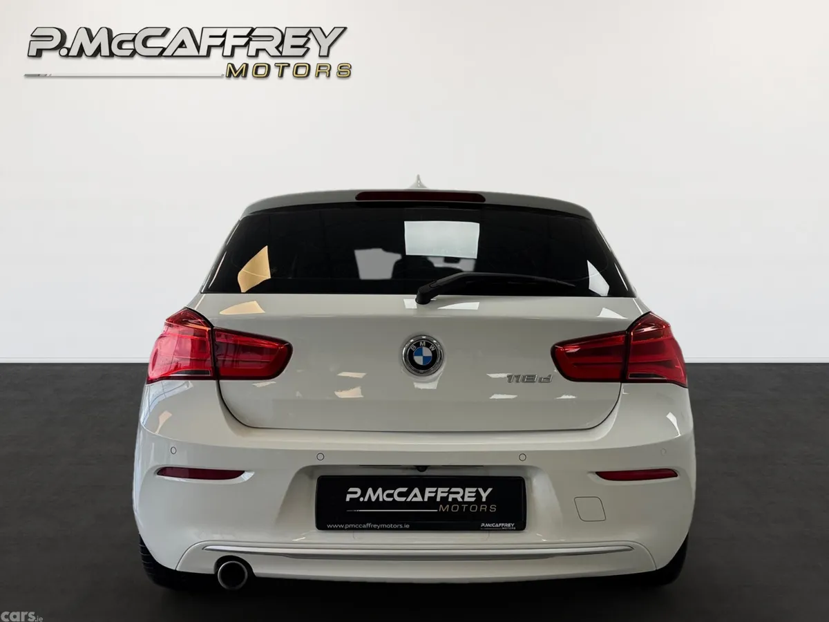 BMW 1-Series Hatchback, Diesel, 2017, White
