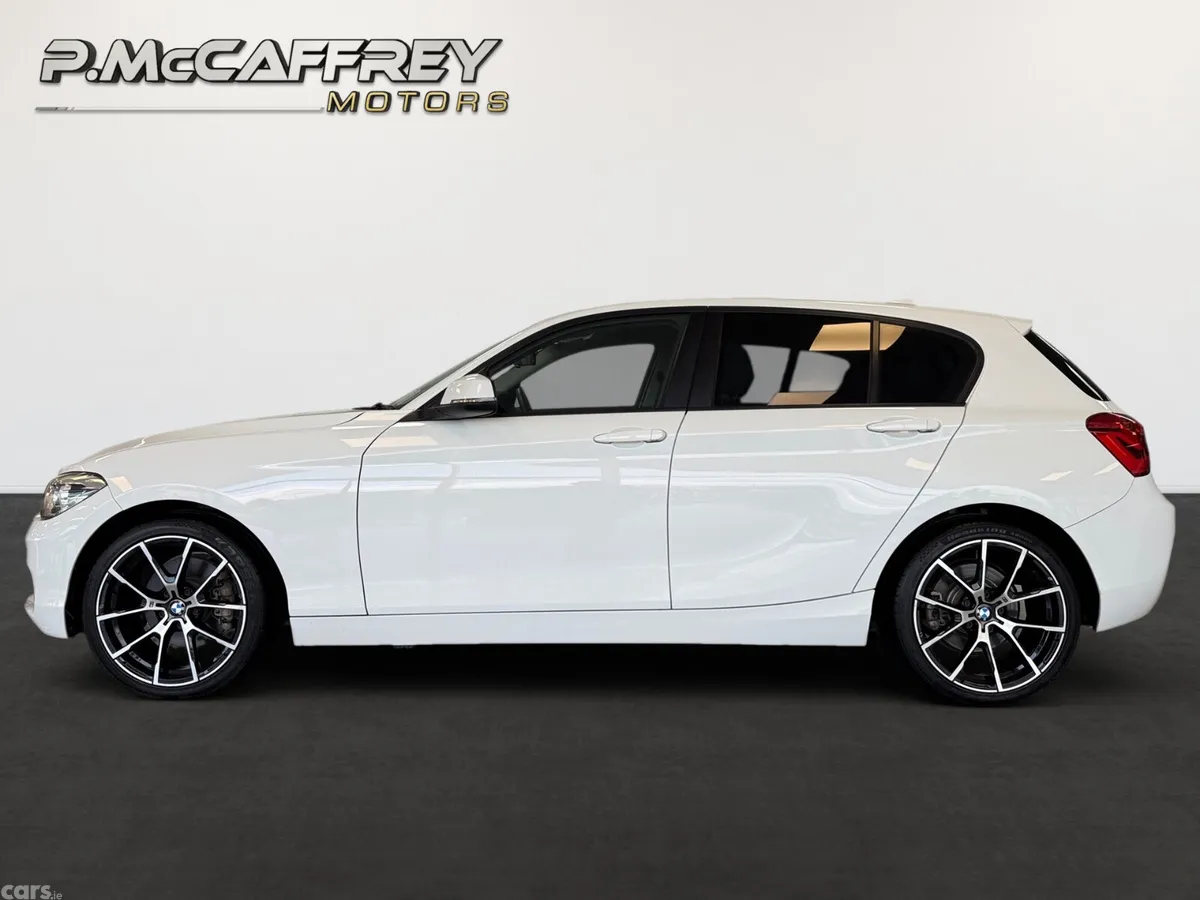 BMW 1-Series Hatchback, Diesel, 2017, White