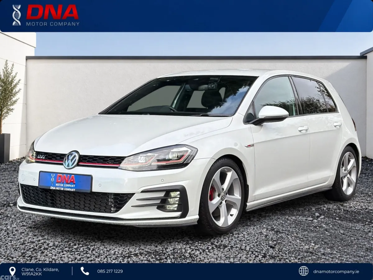 Volkswagen Golf Hatchback, Petrol, 2017, White