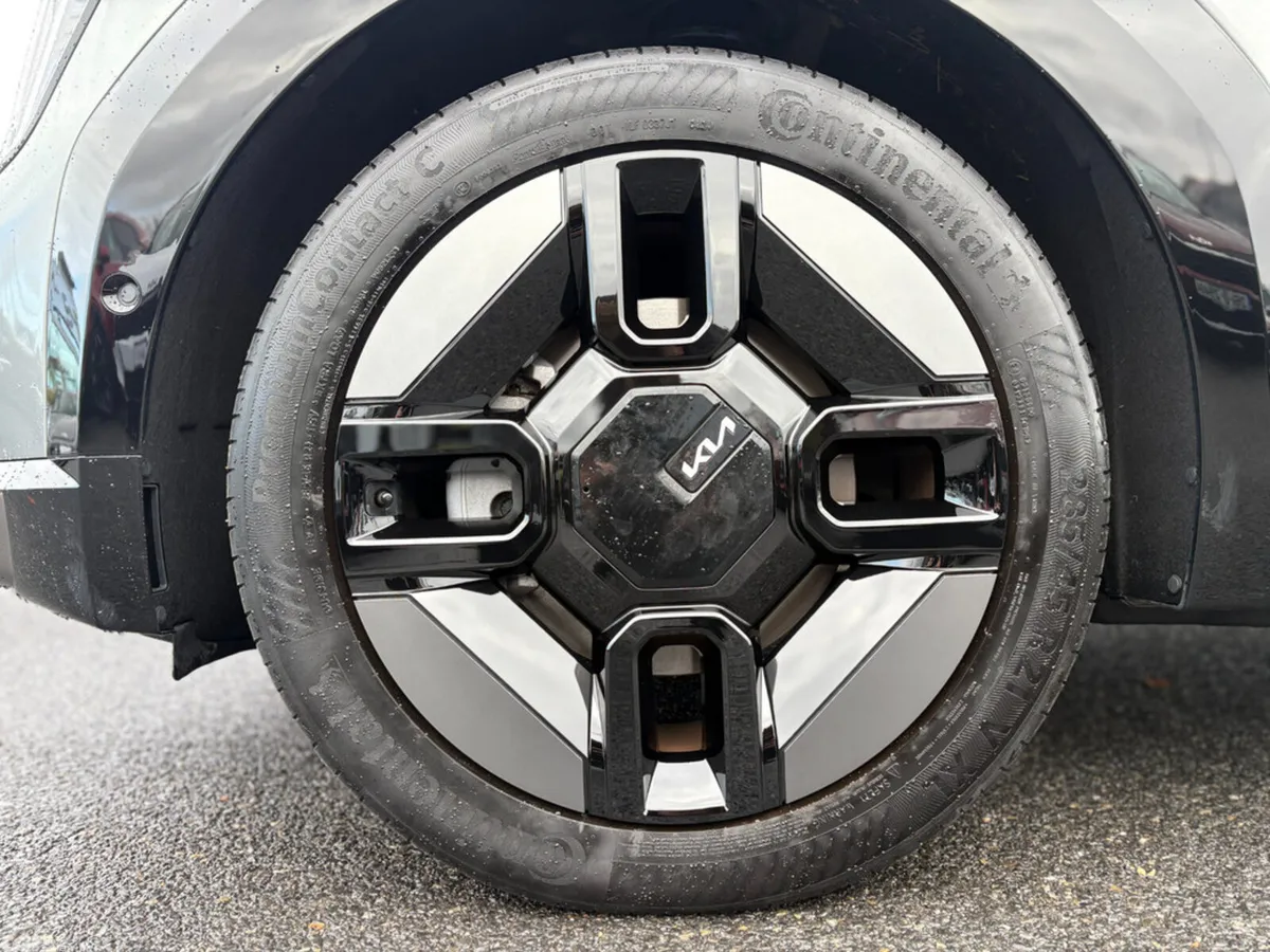 Kia EV9 SUV, Electric, 2025, Grey