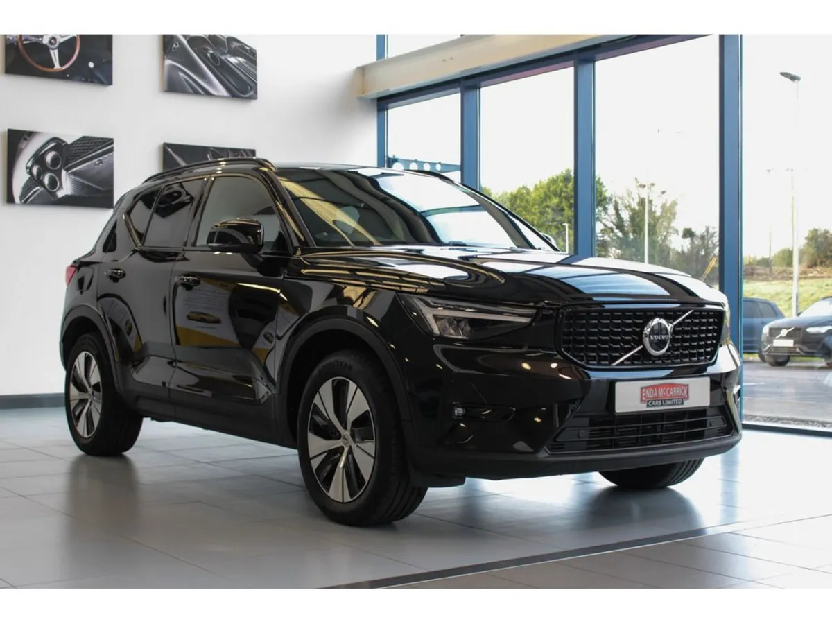 Volvo XC40 Estate, Petrol Plug-in Hybrid, 2022, Black