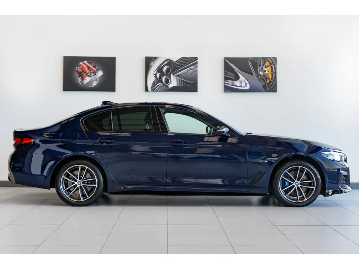 BMW 5-Series Saloon, Petrol Plug-in Hybrid, 2023, Blue
