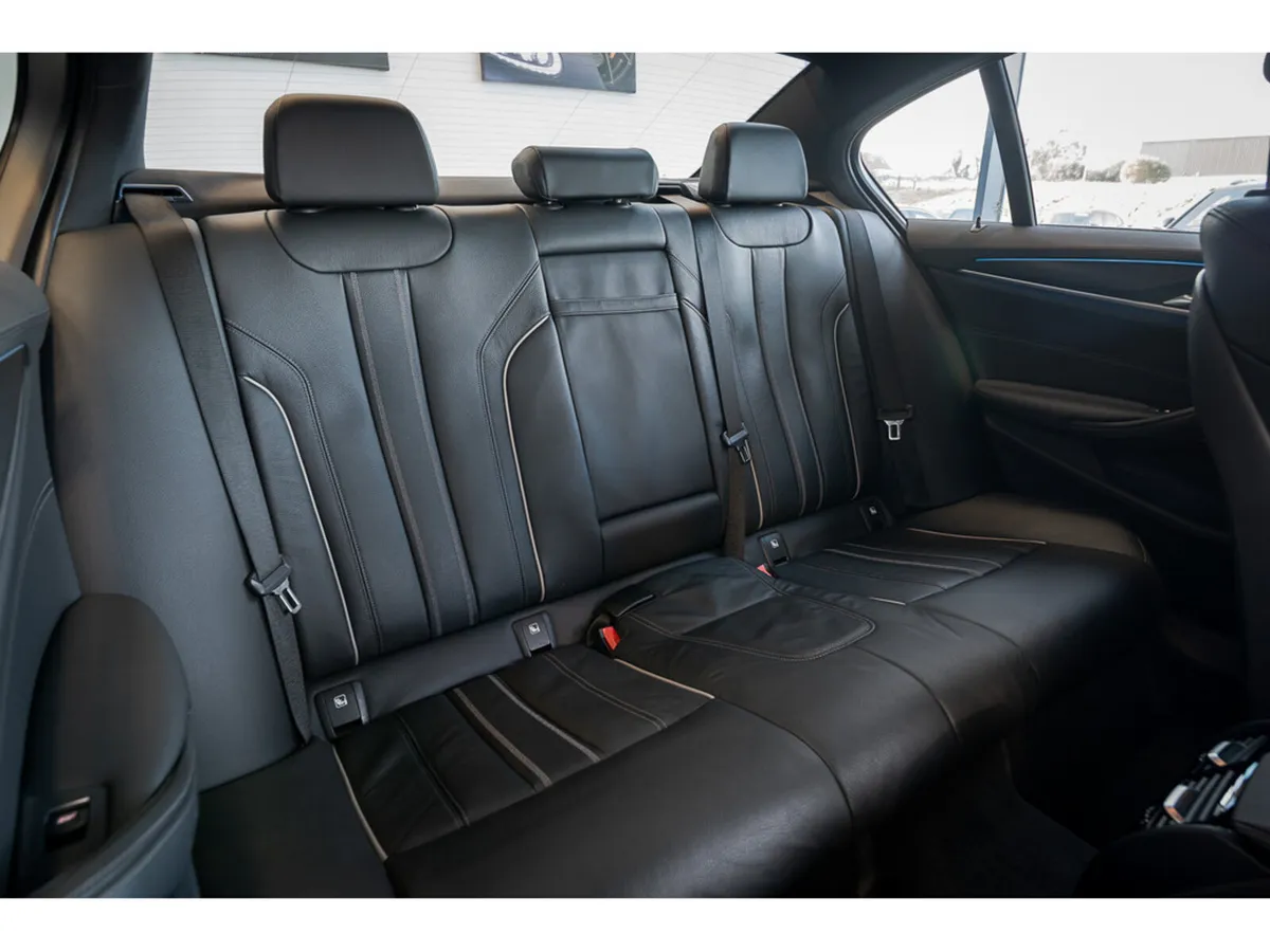 BMW 5-Series Saloon, Petrol Plug-in Hybrid, 2023, Blue