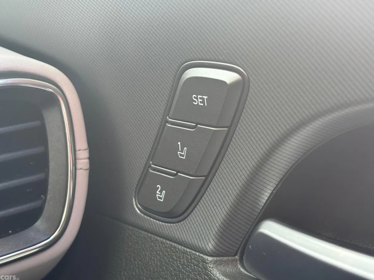 Hyundai Santa Fe Estate, Petrol Plug-in Hybrid, 2023, Grey