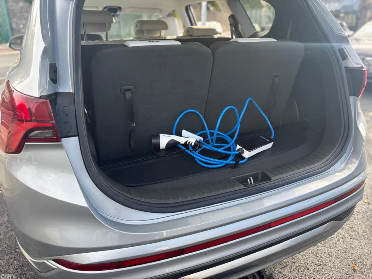 Hyundai Santa Fe Estate, Petrol Plug-in Hybrid, 2023, Grey