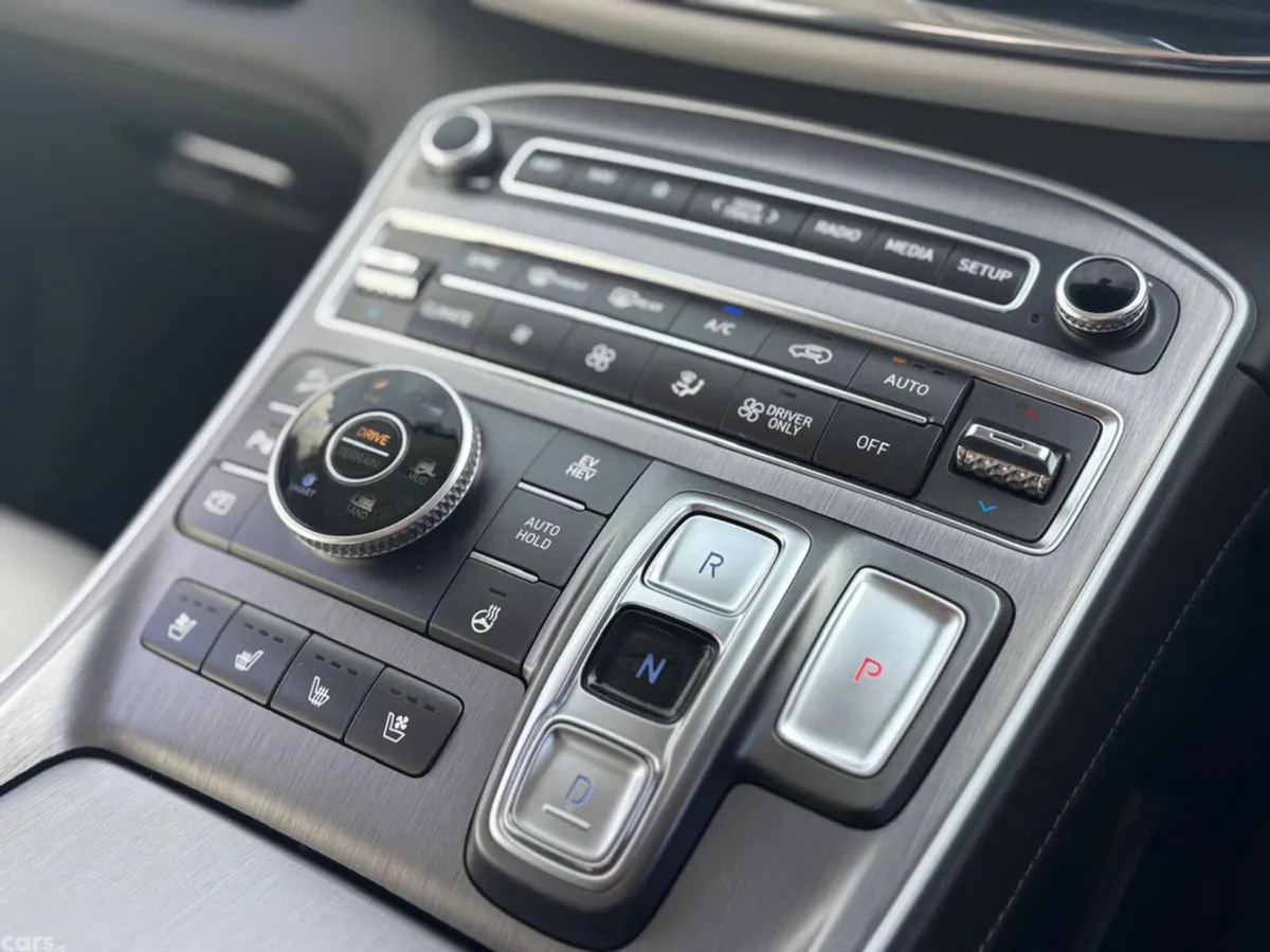 Hyundai Santa Fe Estate, Petrol Plug-in Hybrid, 2023, Grey