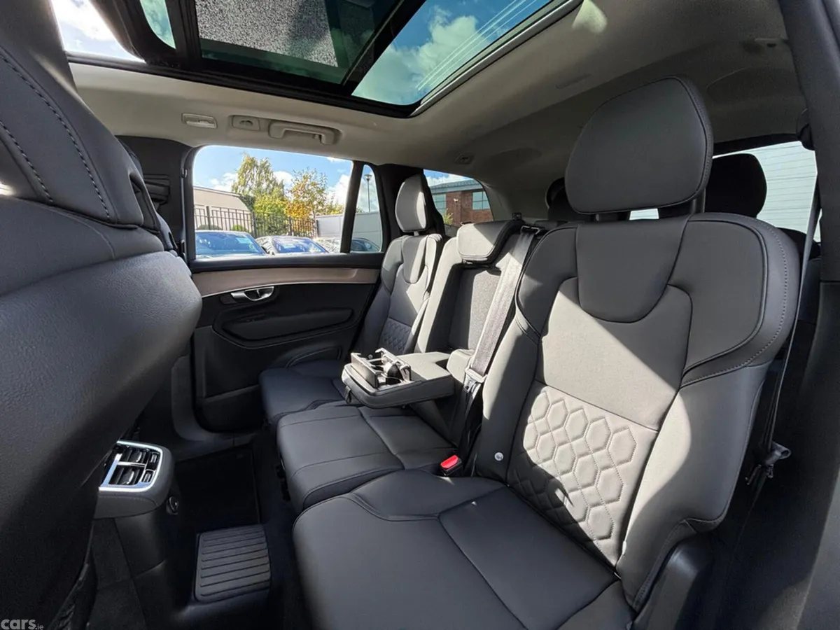 Volvo XC90 Estate, Petrol Plug-in Hybrid, 2026, Grey