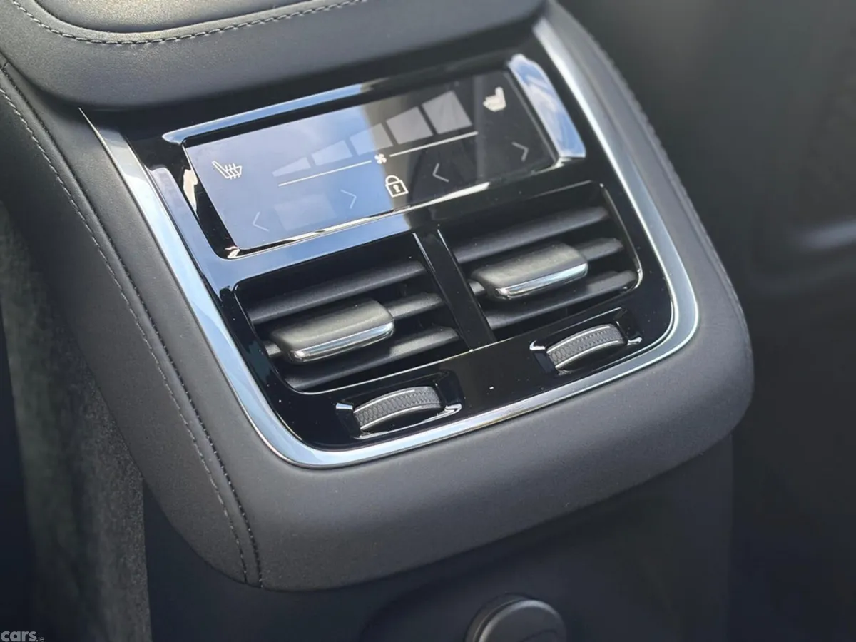 Volvo XC90 Estate, Petrol Plug-in Hybrid, 2026, Grey