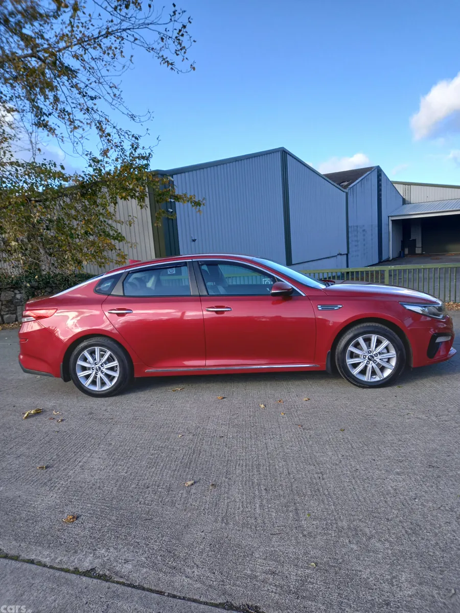 Kia Optima Saloon, Diesel, 2020, Red