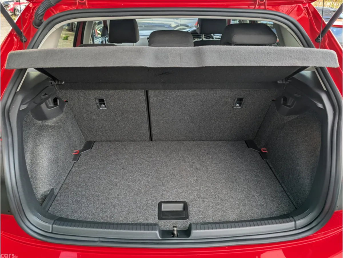 Volkswagen Polo Hatchback, Petrol, 2018, Red