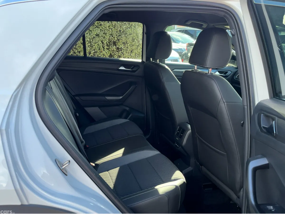 Volkswagen T-Roc SUV, Diesel, 2022, White