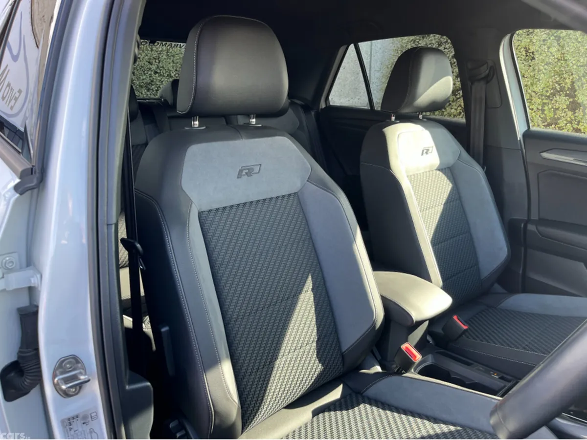 Volkswagen T-Roc SUV, Diesel, 2022, White