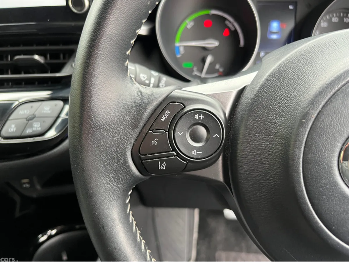 Toyota C-HR SUV, Petrol Hybrid, 2023, Black