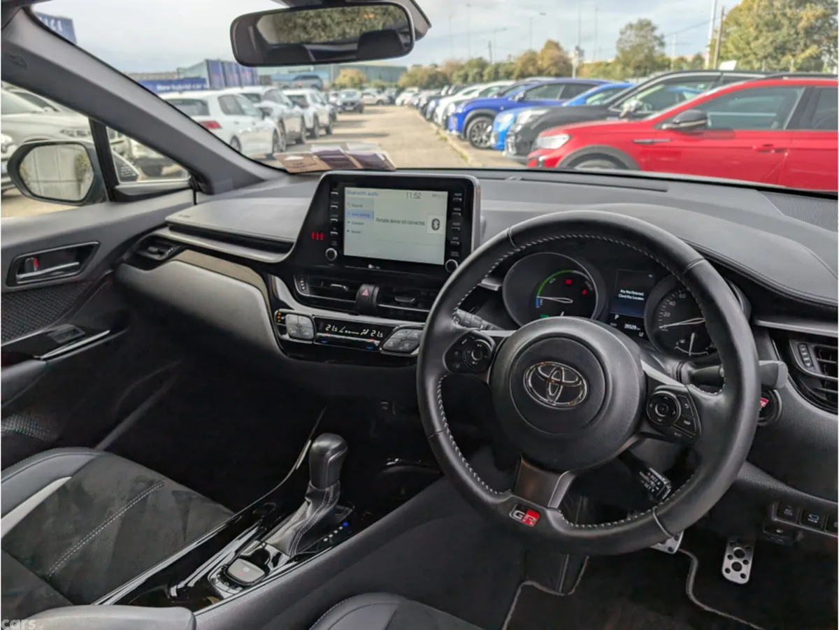 Toyota C-HR SUV, Petrol Hybrid, 2022, Black