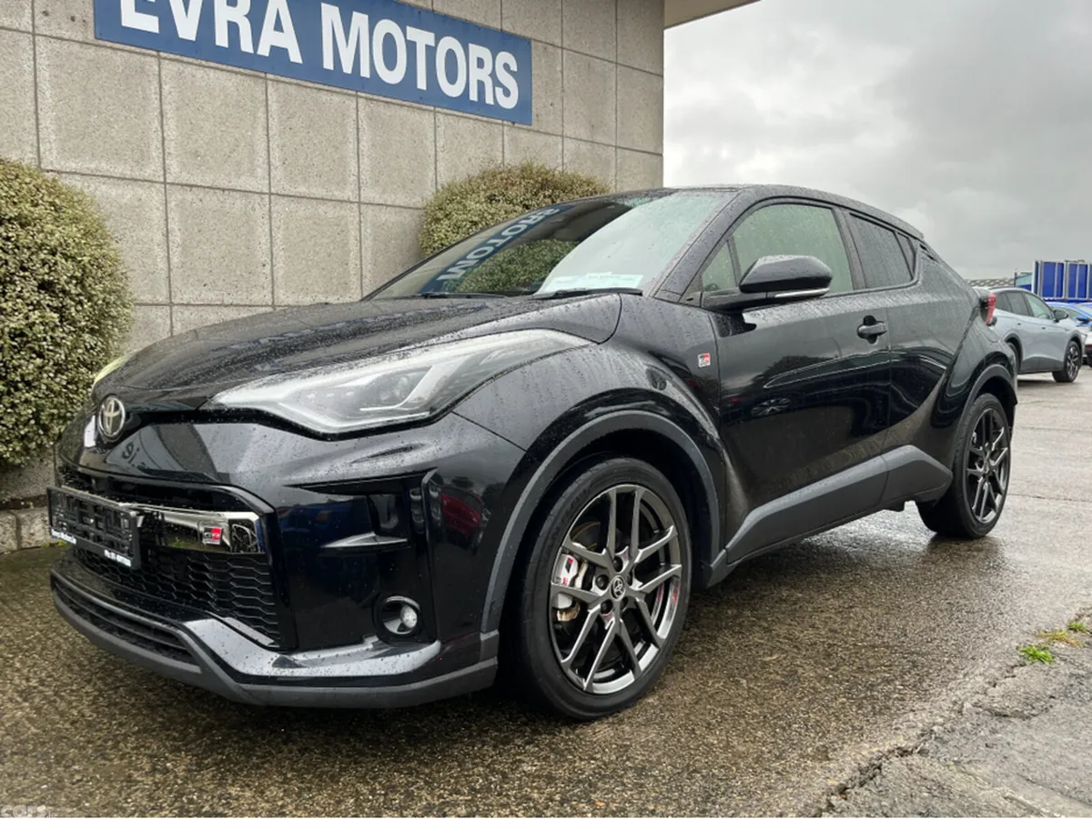 Toyota C-HR SUV, Petrol Hybrid, 2023, Black