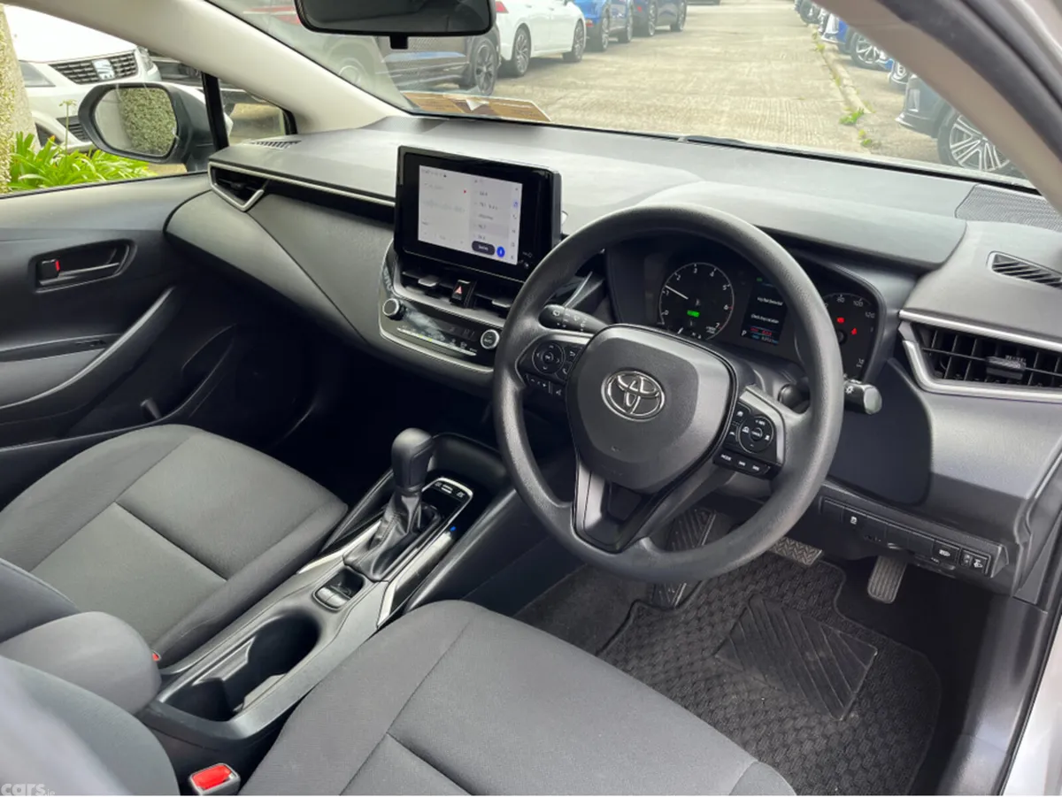 Toyota Corolla Estate, Petrol Hybrid, 2023, Silver
