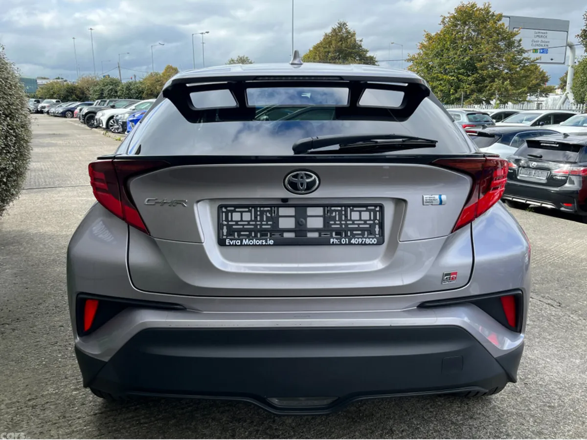 Toyota C-HR SUV, Petrol Hybrid, 2021, Grey