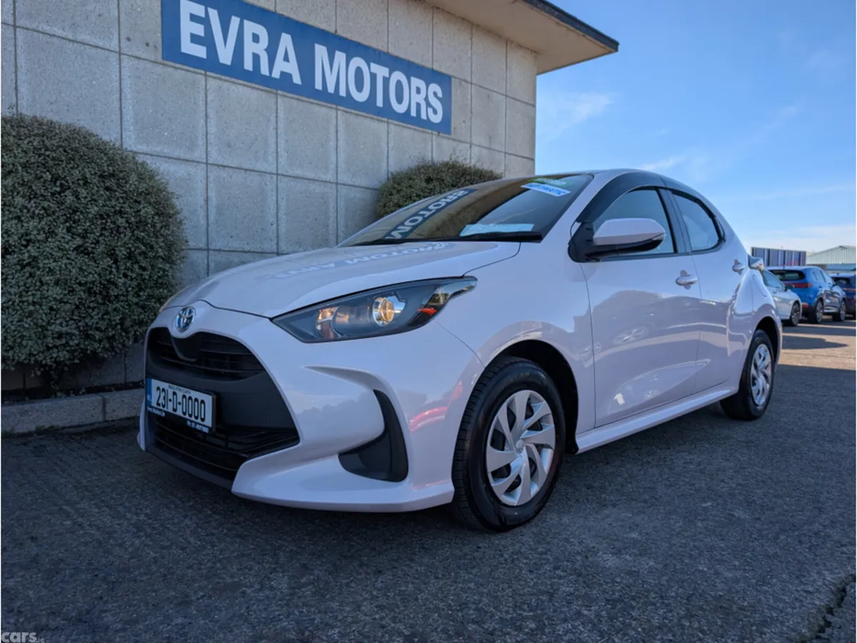 Toyota Yaris Hatchback, Petrol Hybrid, 2023, Pink