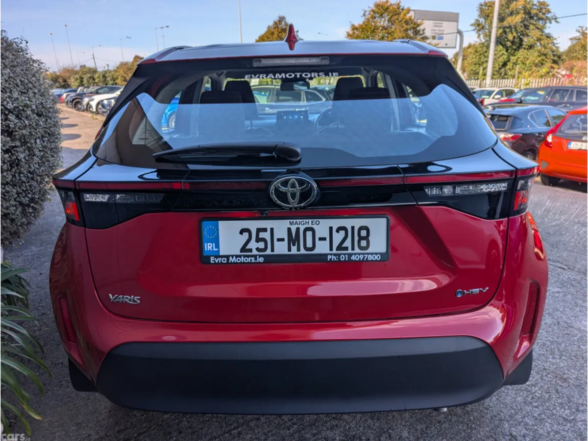 Toyota Yaris Cross Hatchback, Petrol Hybrid, 2025, Red