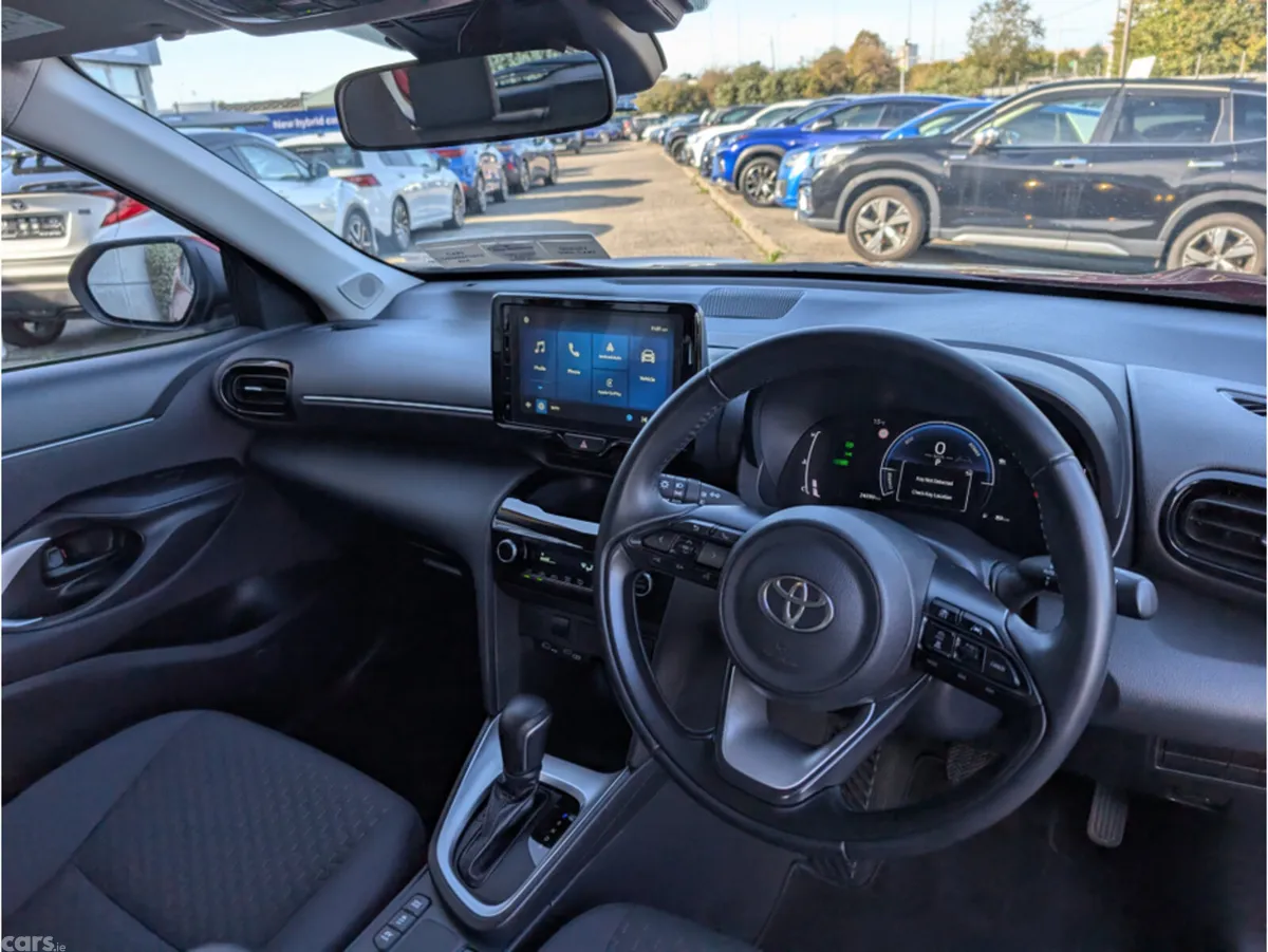 Toyota Yaris Cross Hatchback, Petrol Hybrid, 2025, Red