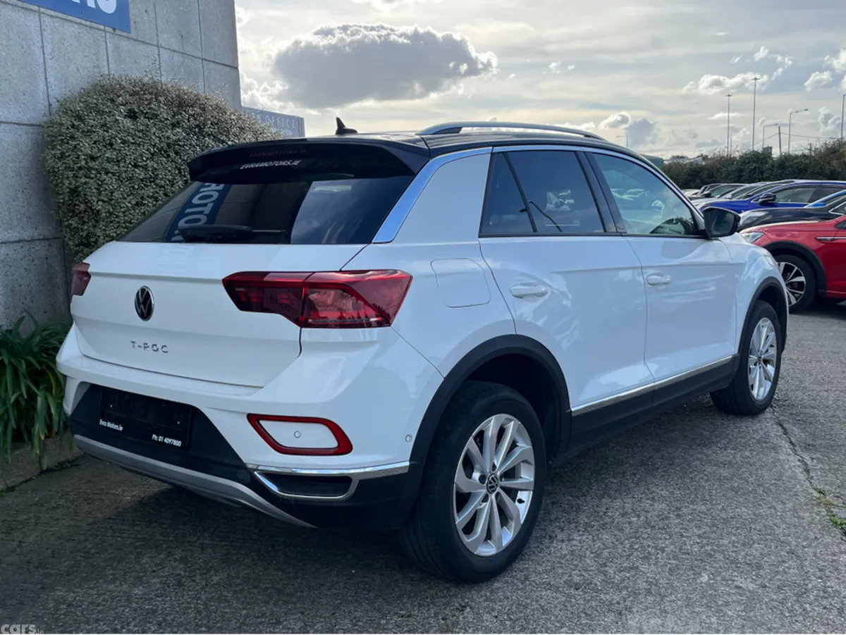 Volkswagen T-Roc SUV, Diesel, 2023, White
