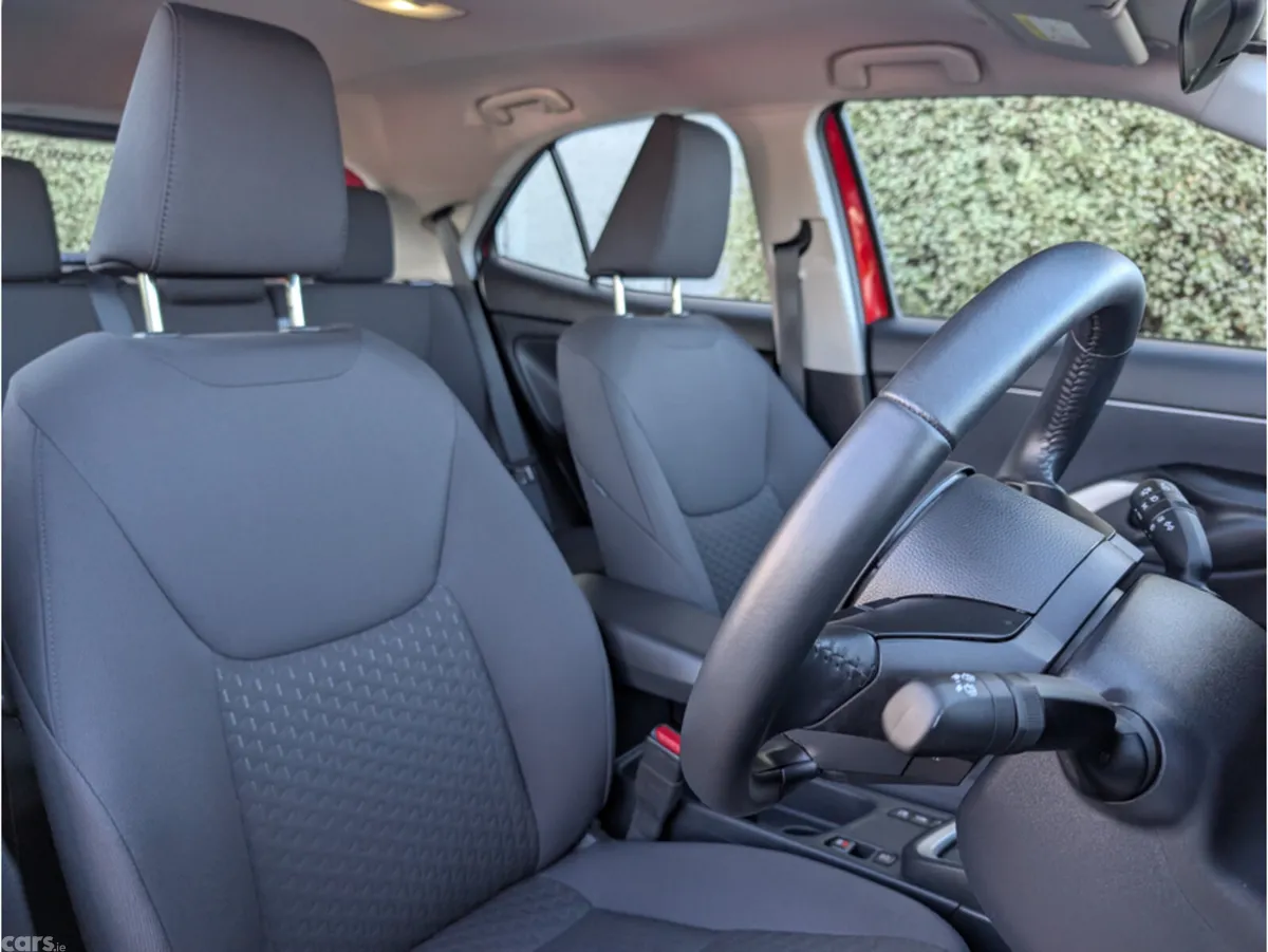 Toyota Yaris Cross Hatchback, Petrol Hybrid, 2025, Red