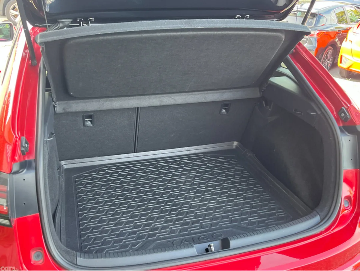 Volkswagen Taigo SUV, Petrol, 2022, Red