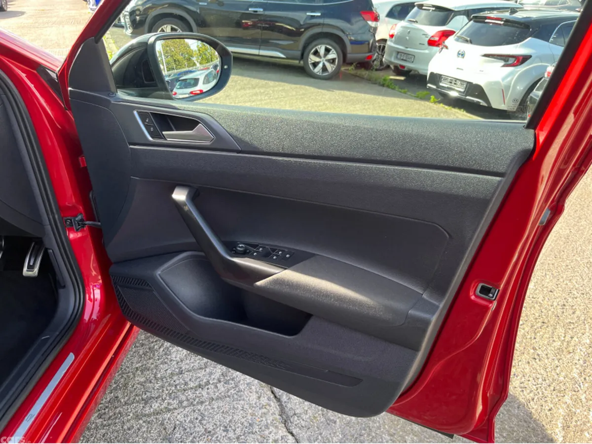 Volkswagen Taigo SUV, Petrol, 2022, Red