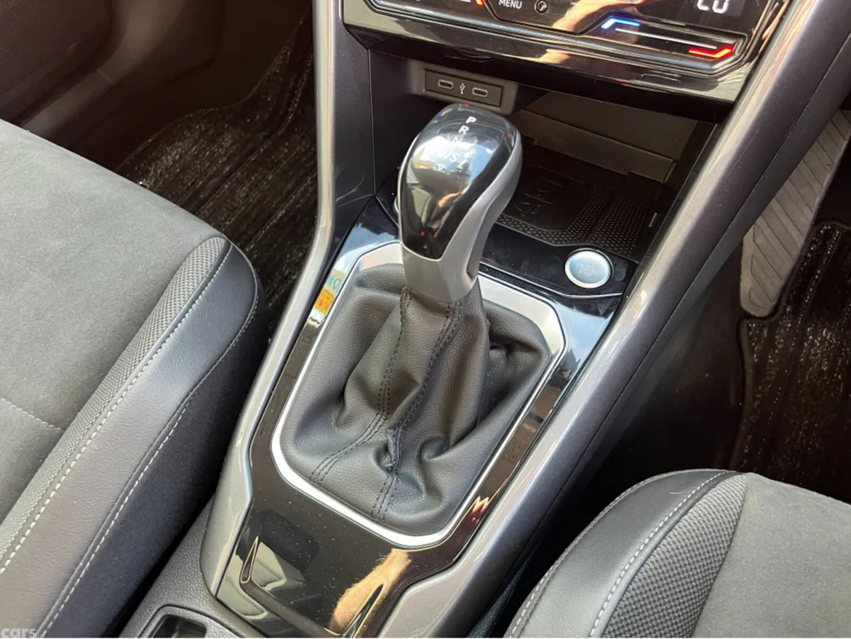 Volkswagen T-Roc SUV, Diesel, 2023, White