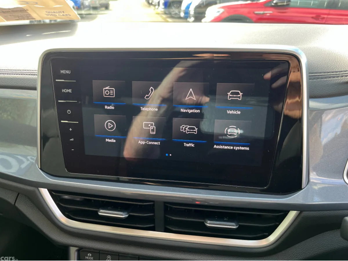 Volkswagen T-Roc SUV, Diesel, 2023, White