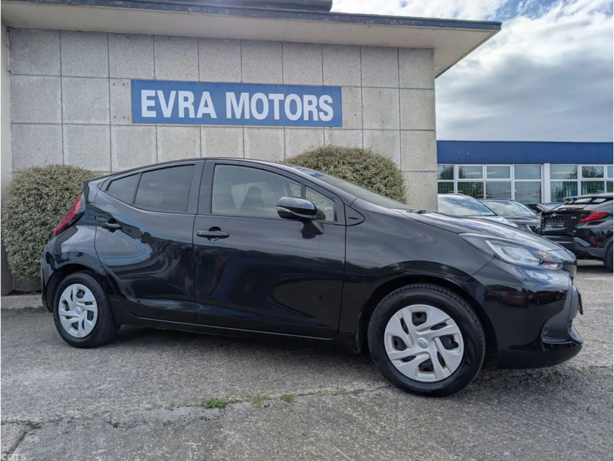 Toyota Aqua Hatchback, Petrol Hybrid, 2022, Black