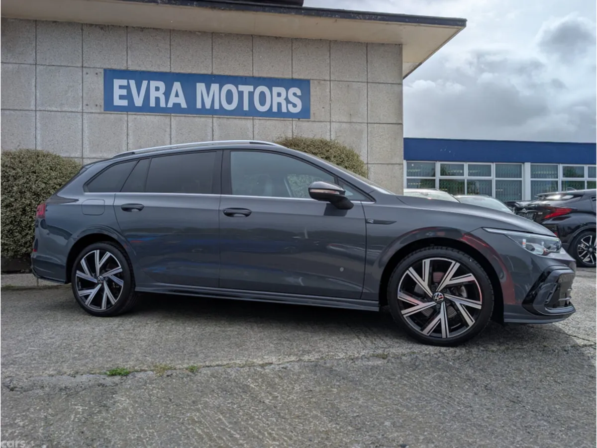 Volkswagen Golf Estate, Petrol, 2024, Grey