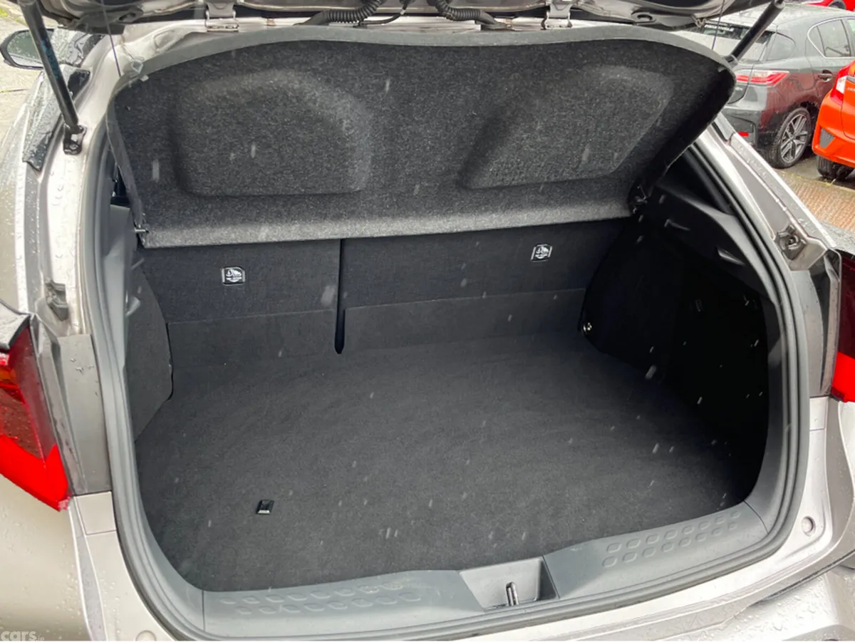 Toyota C-HR SUV, Petrol Hybrid, 2019, Grey