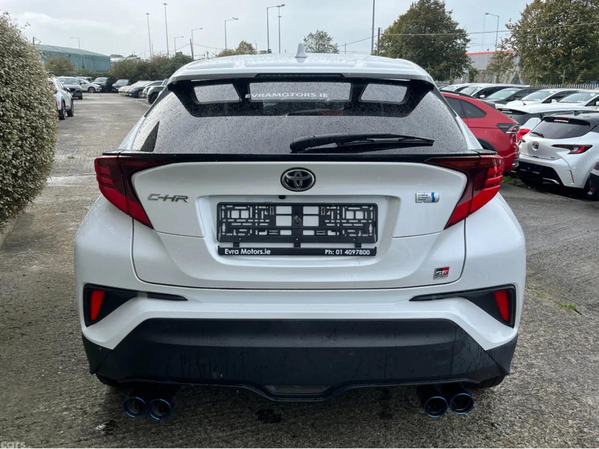 Toyota C-HR SUV, Petrol Hybrid, 2022, White