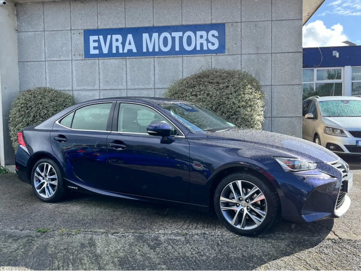 Lexus IS Saloon, Petrol Hybrid, 2017, Blue
