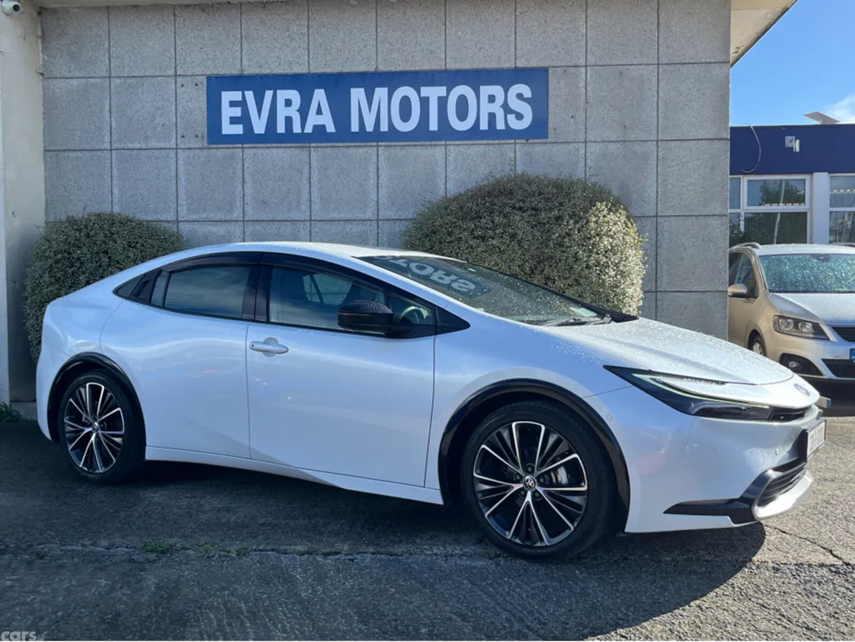 Toyota Prius Saloon, Petrol Hybrid, 2023, White