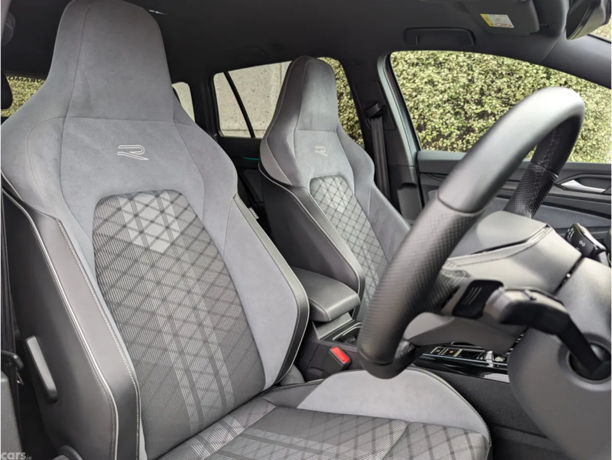 Volkswagen Golf Estate, Petrol, 2024, Grey