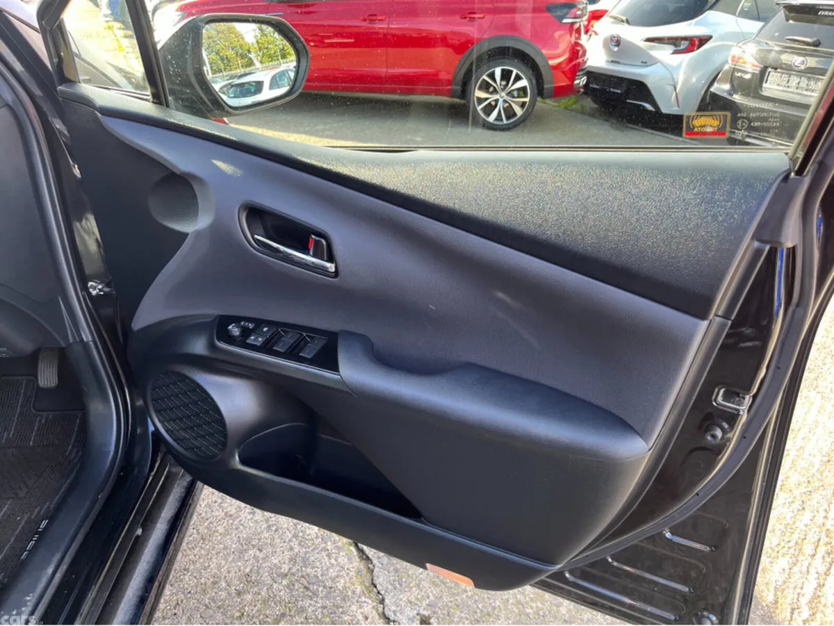 Toyota Prius Saloon, Petrol Hybrid, 2020, Black