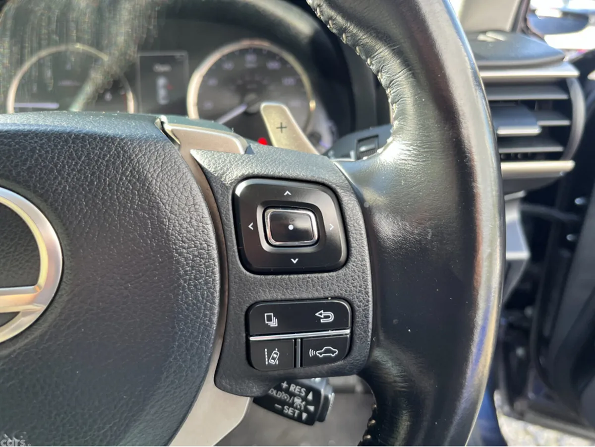 Lexus IS Saloon, Petrol Hybrid, 2017, Blue