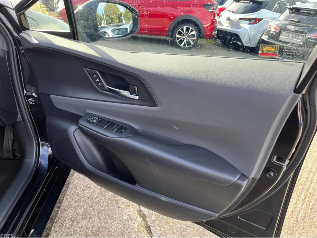 Toyota Prius Saloon, Petrol Plug-in Hybrid, 2024, Black