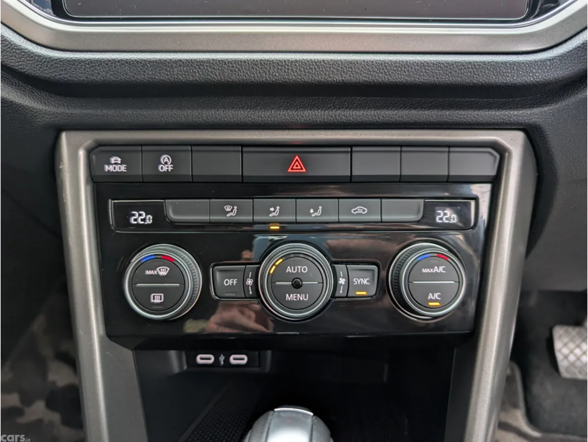 Volkswagen T-Roc SUV, Diesel, 2021, Blue