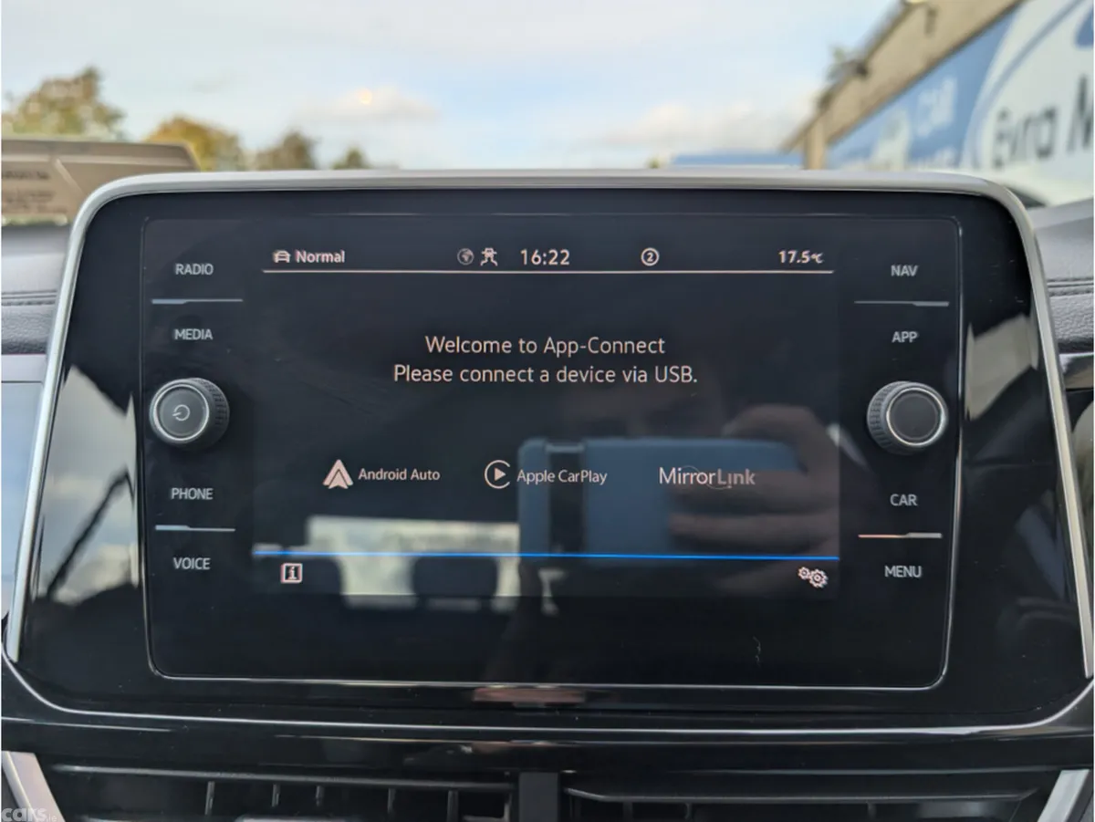 Volkswagen T-Roc SUV, Petrol, 2023, Blue