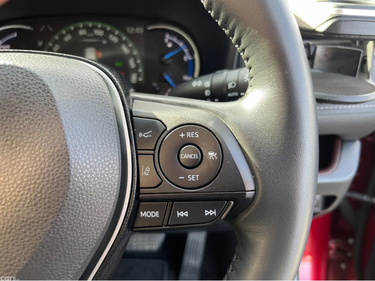 Toyota RAV4 SUV, Petrol Hybrid, 2022, Red