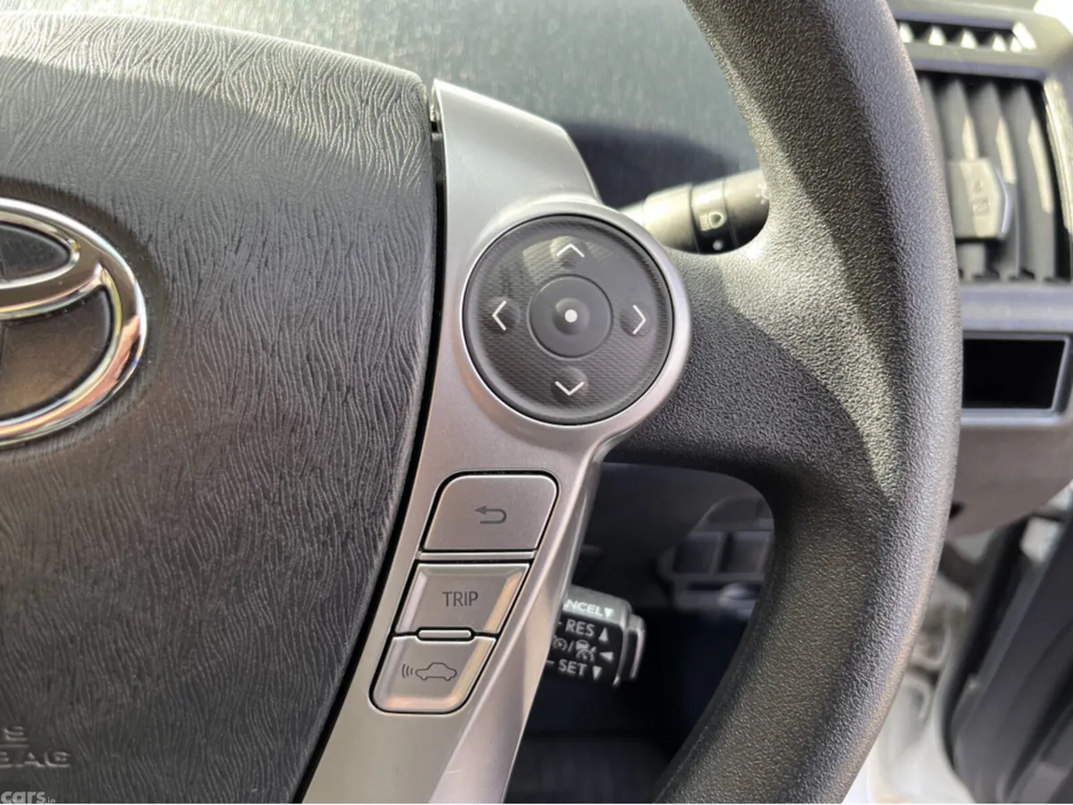 Toyota Prius MPV, Petrol Hybrid, 2021, White
