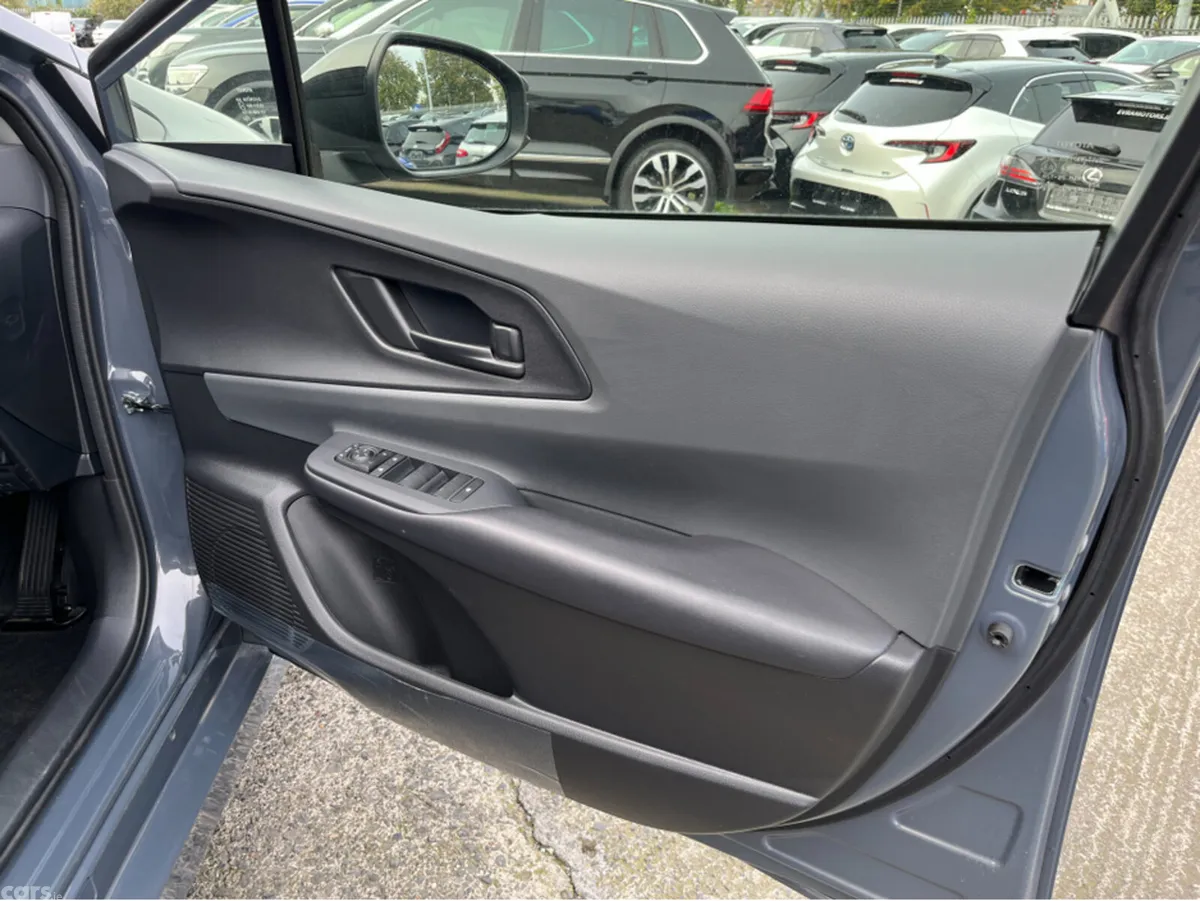 Toyota Prius Saloon, Petrol Hybrid, 2024, Grey