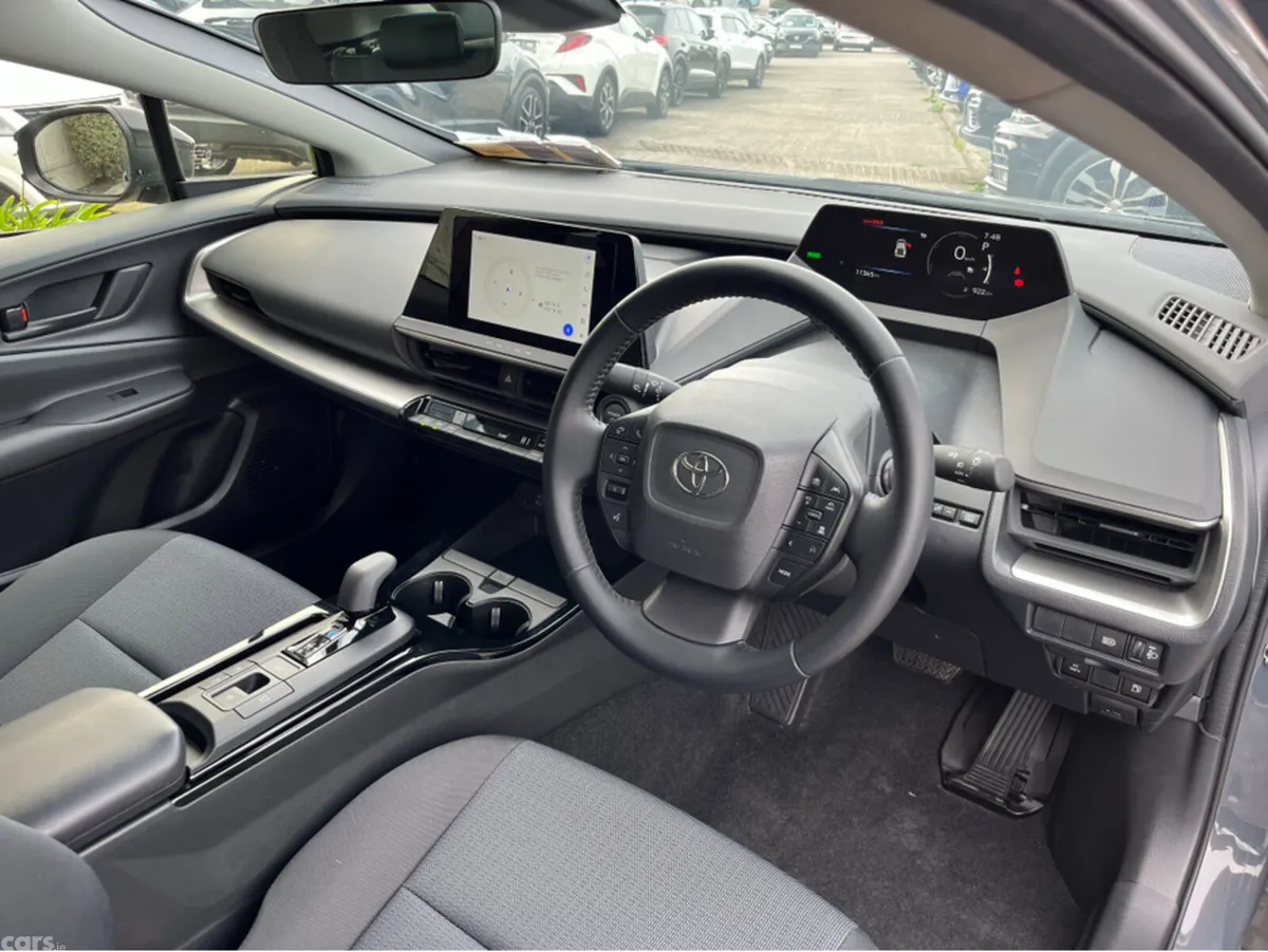 Toyota Prius Saloon, Petrol Hybrid, 2024, Grey