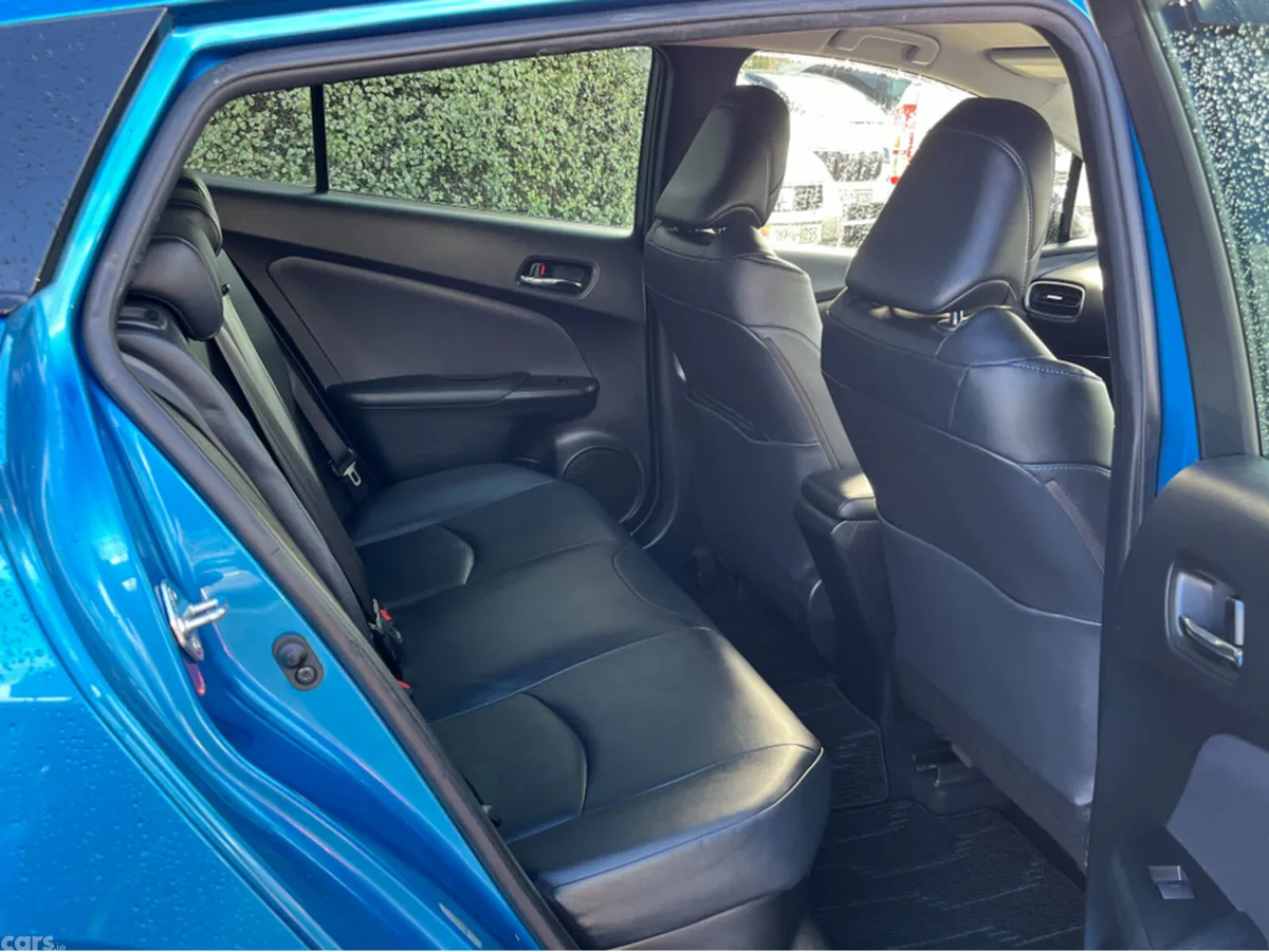 Toyota Prius Saloon, Petrol Hybrid, 2019, Blue