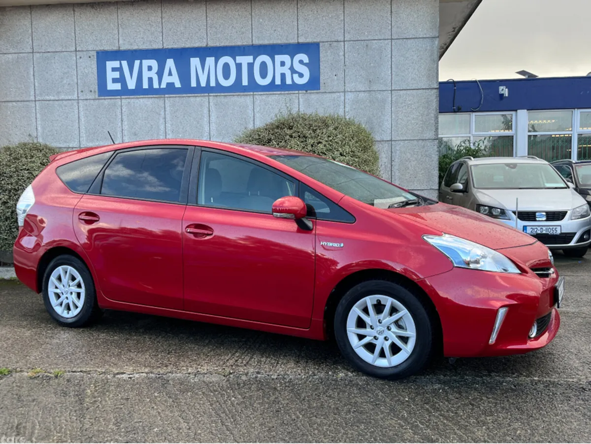 Toyota Prius MPV, Petrol Hybrid, 2014, Red