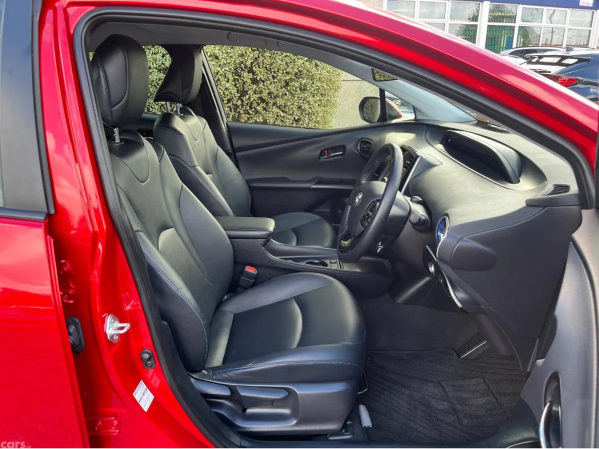 Toyota Prius Saloon, Petrol Hybrid, 2020, Red
